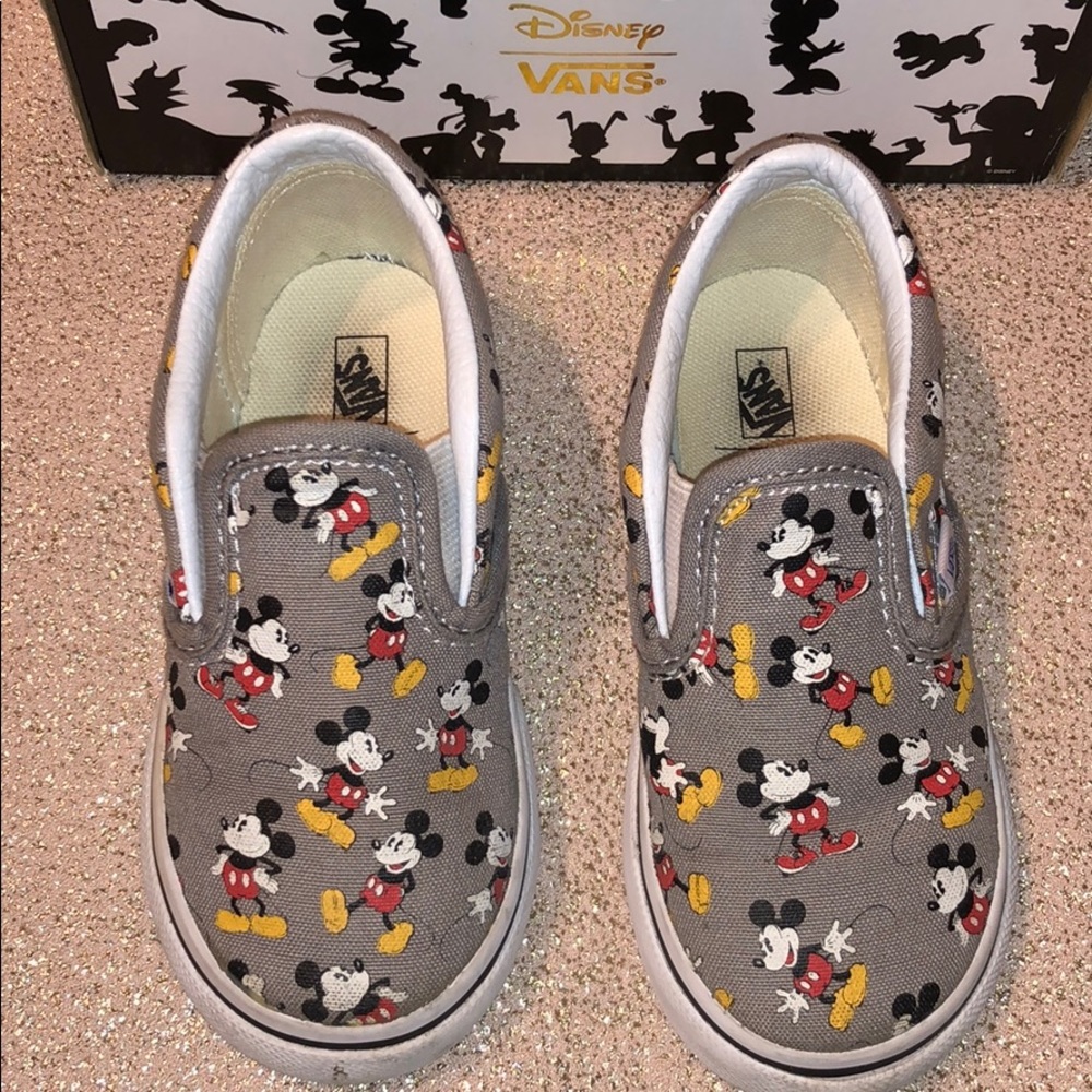 Mickey Mouse classic slip on vans kids 8.0